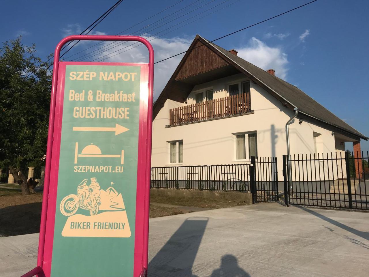 Hotel Szép Napot Vendégház Tordas Esterno foto
